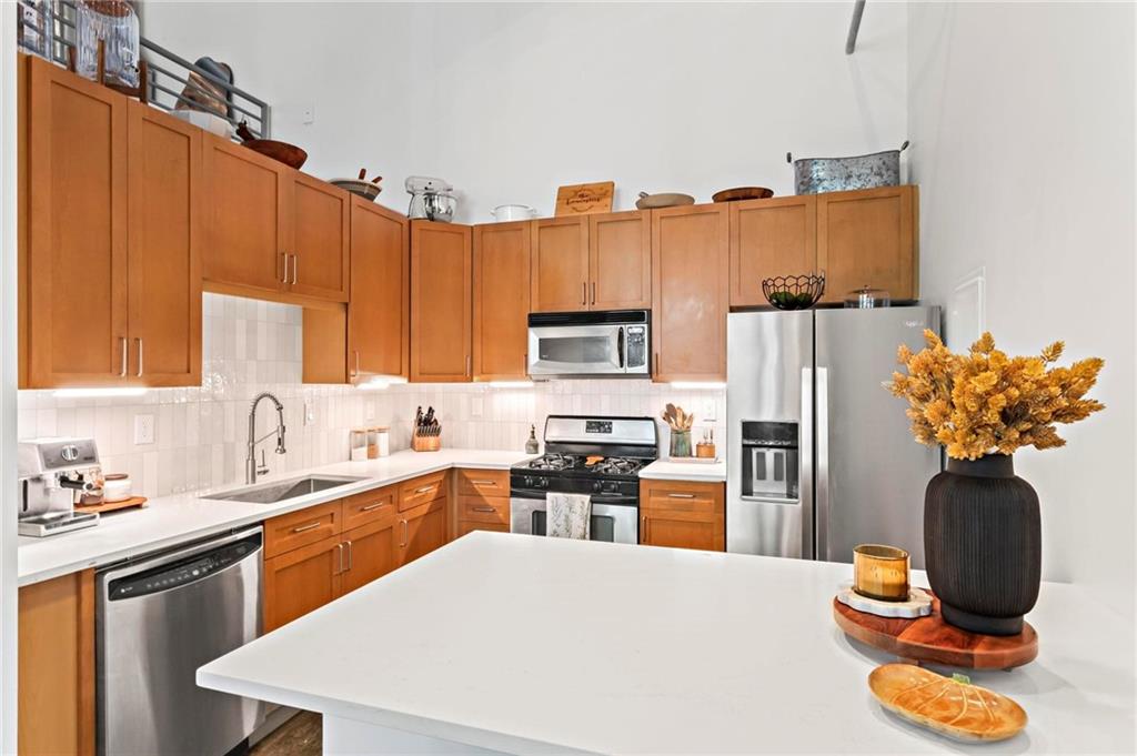 572 Edgewood Avenue NE Unit 302