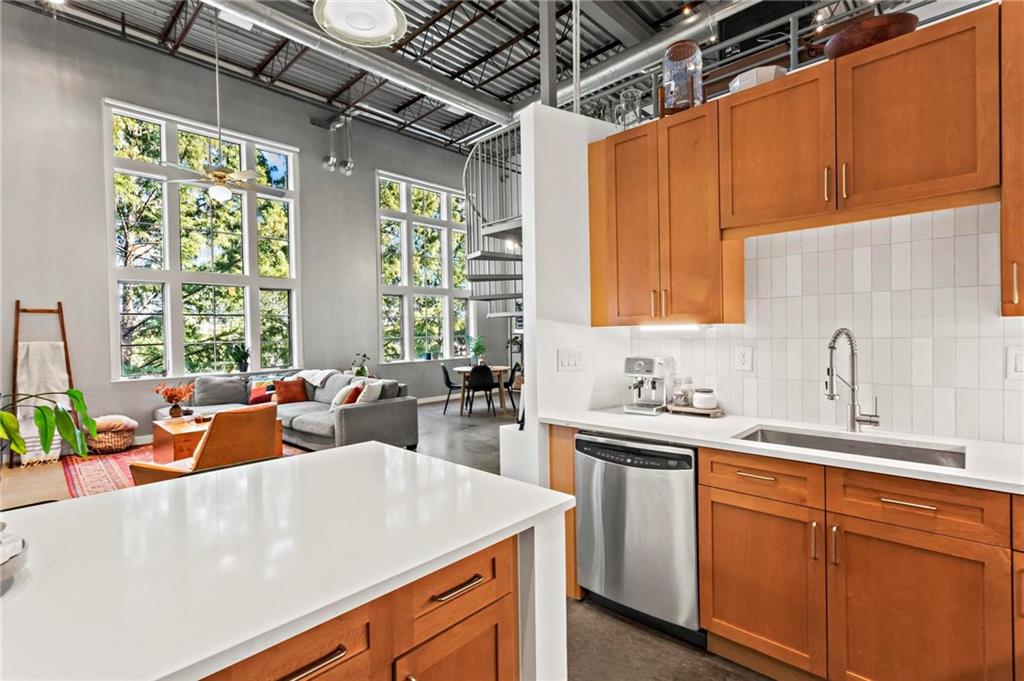 572 Edgewood Avenue NE Unit 302