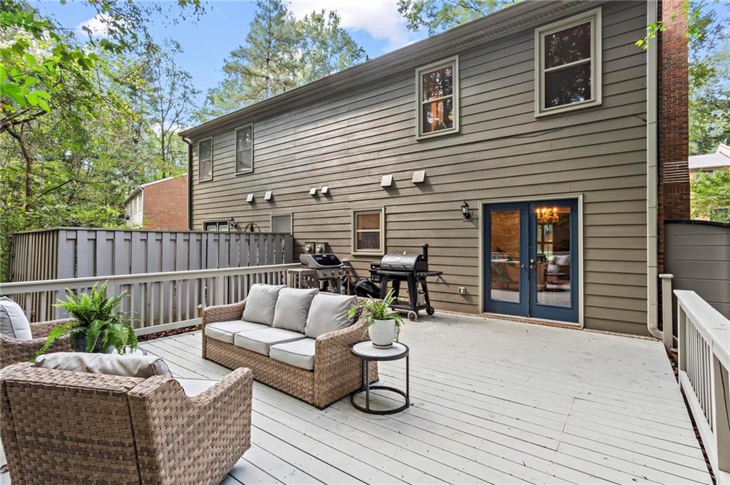 1114 Morningside Place NE