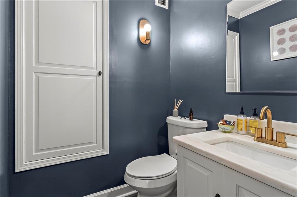 1114 Morningside Place NE