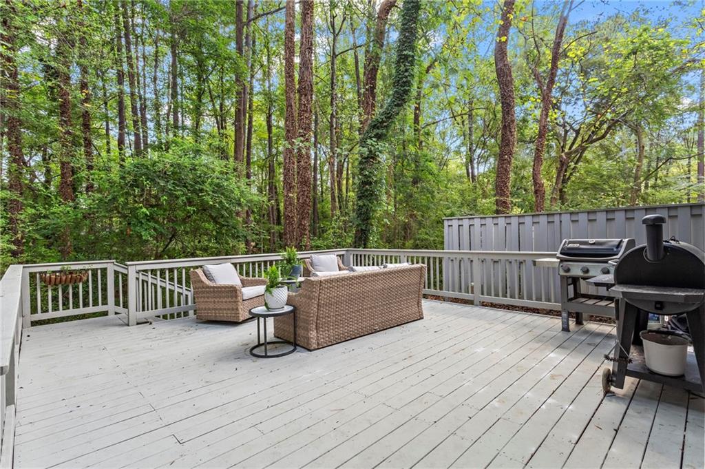 1114 Morningside Place NE