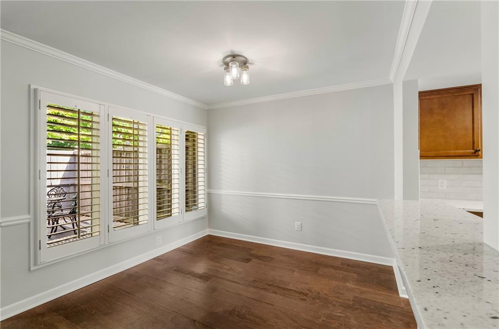 21 Ivy Gates NE
