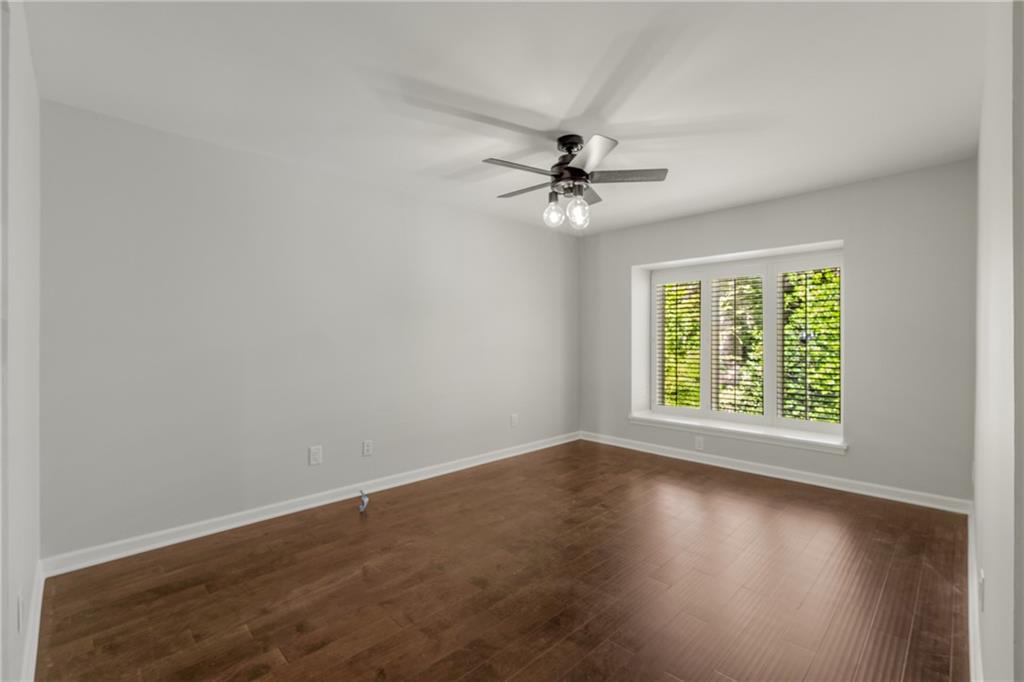 21 Ivy Gates NE