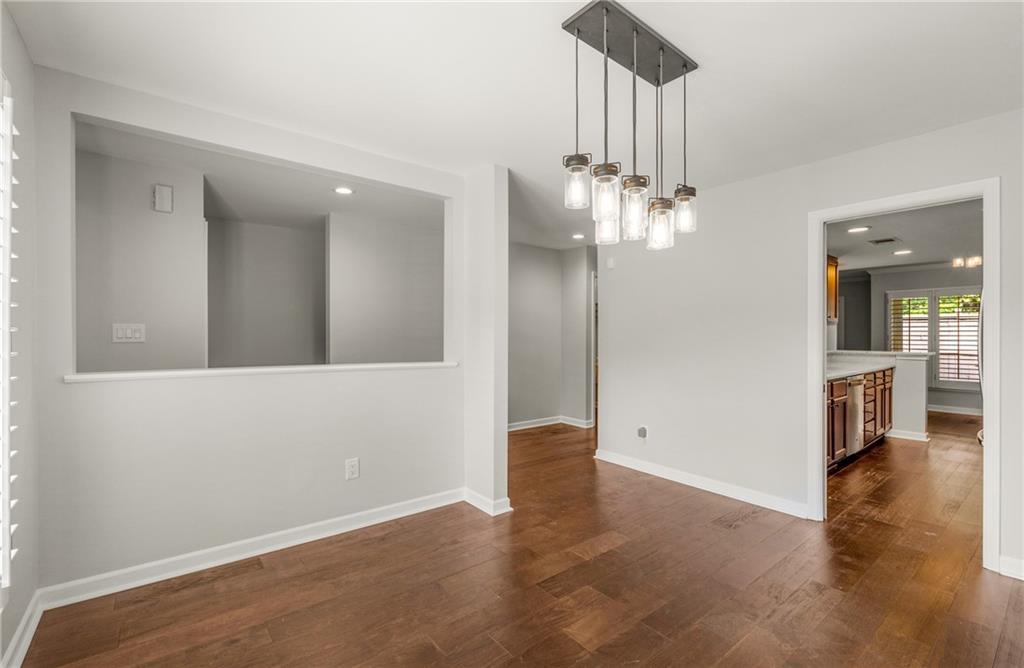 21 Ivy Gates NE