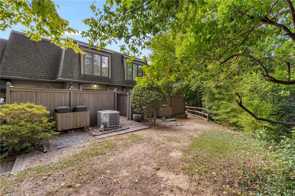 21 Ivy Gates NE