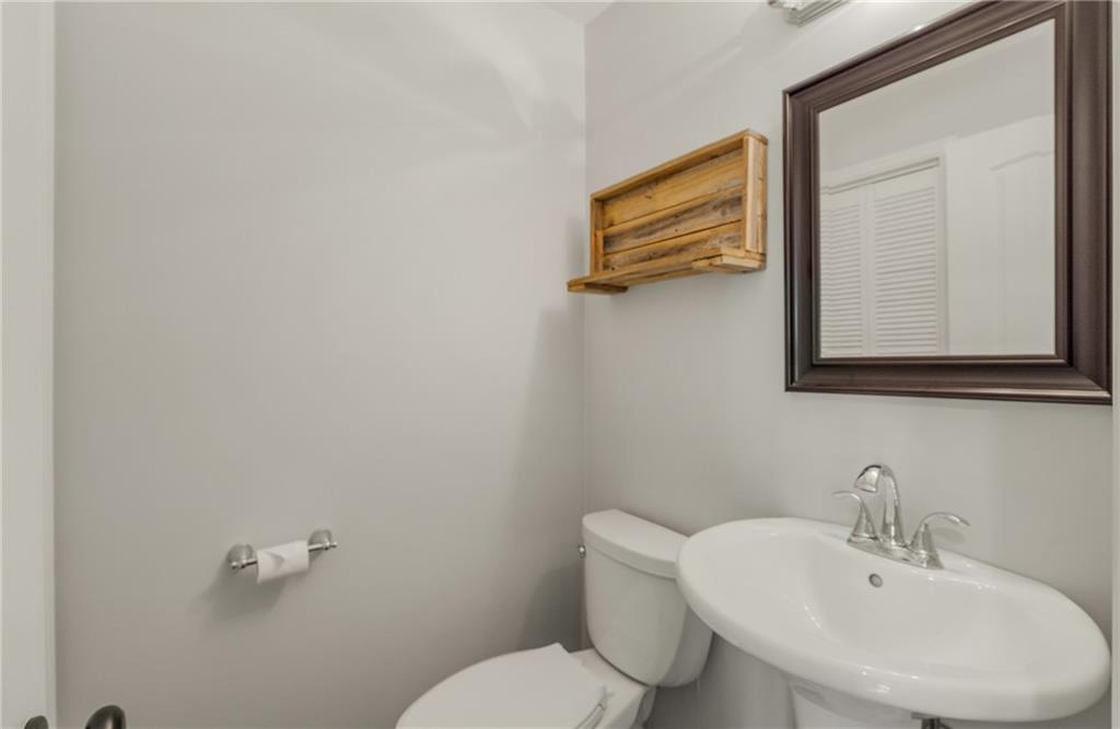 21 Ivy Gates NE