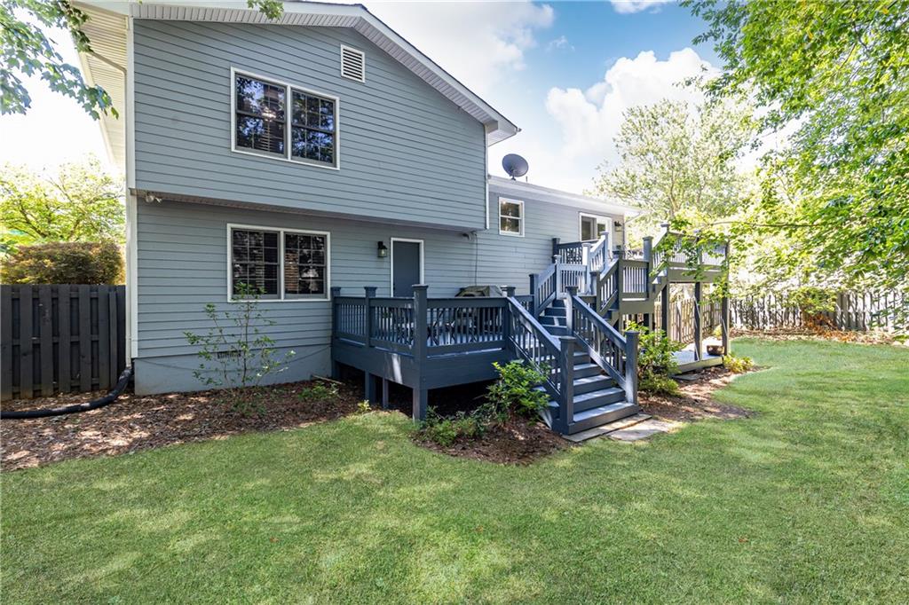 605 Westchester Circle SW