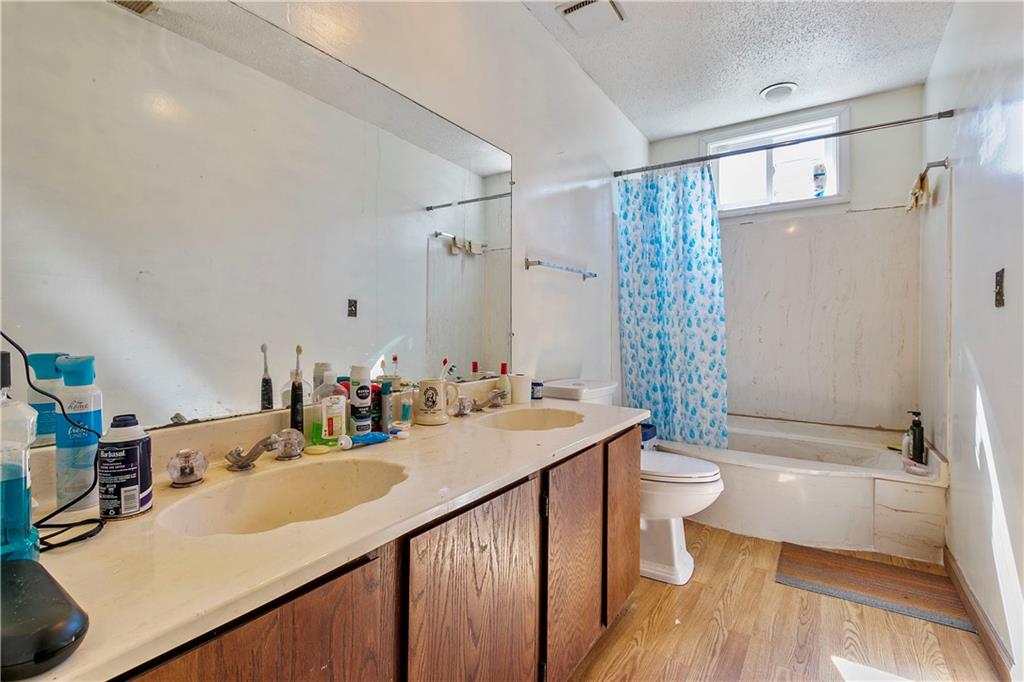 1510 Oakwood Drive