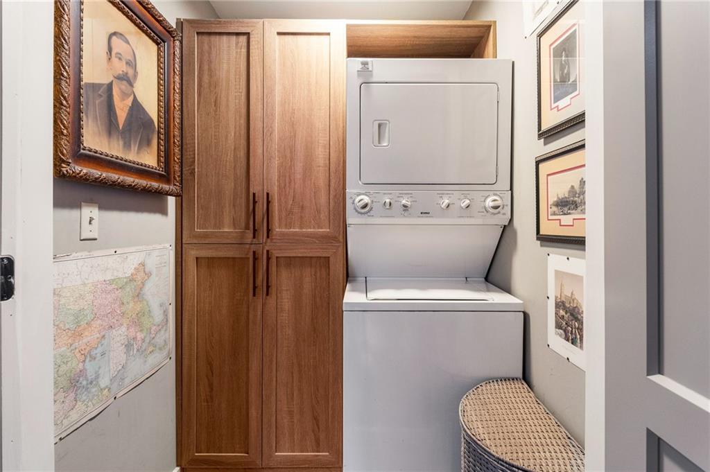 383 6th Street NE Unit 7