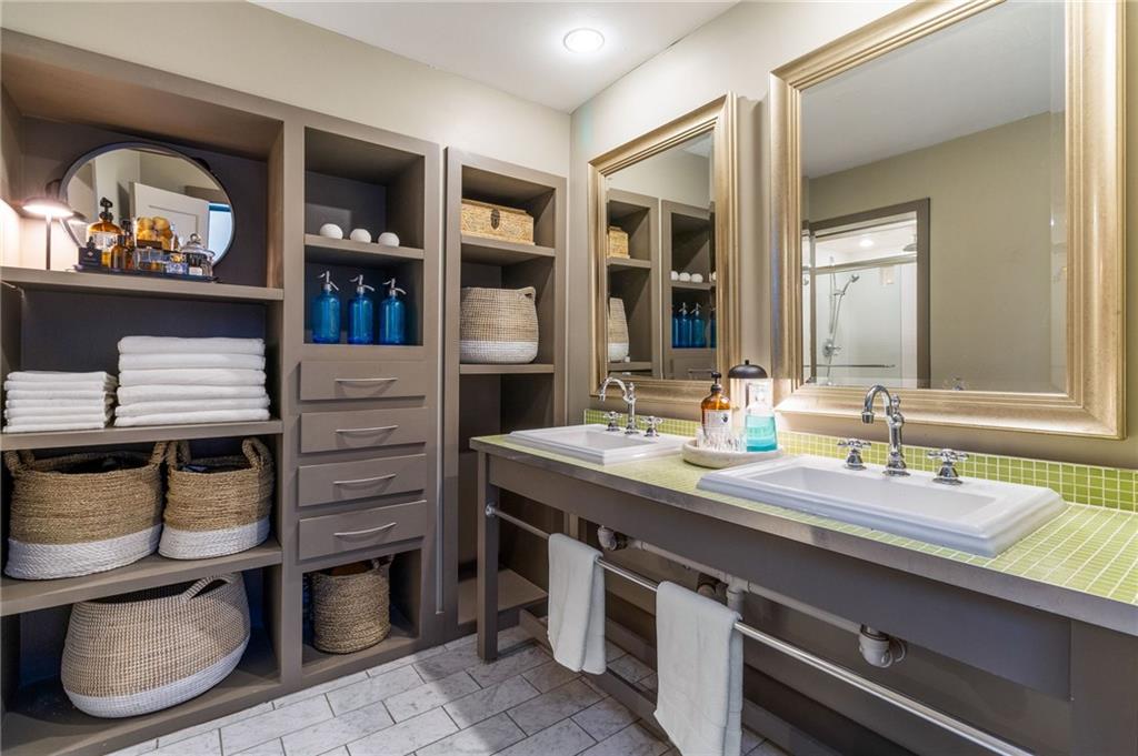 383 6th Street NE Unit 7