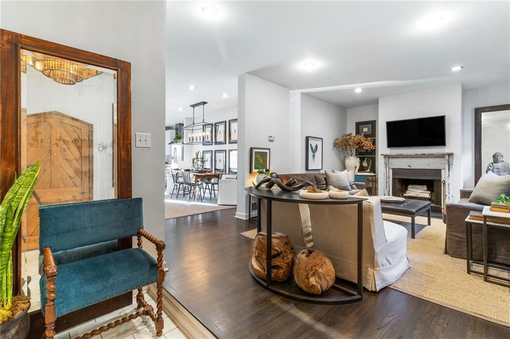 383 6th Street NE Unit 7