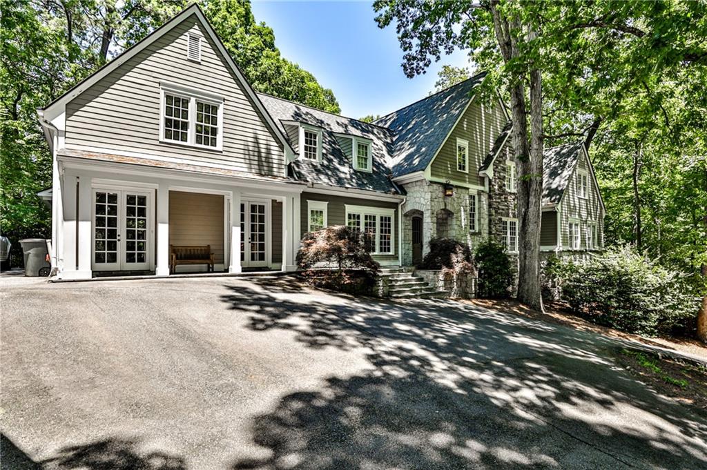 4438 Woodland Brook Drive SE