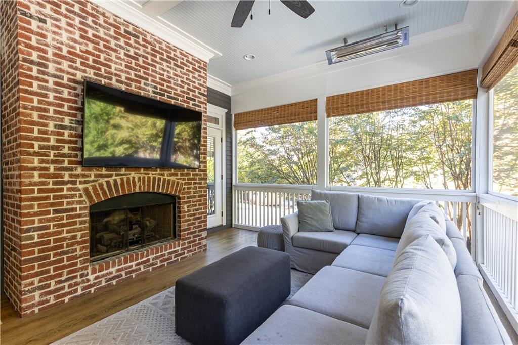 132 Springdale Drive NE