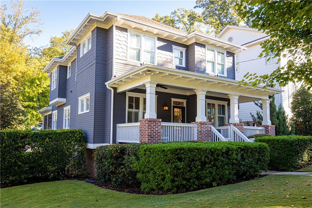132 Springdale Drive NE