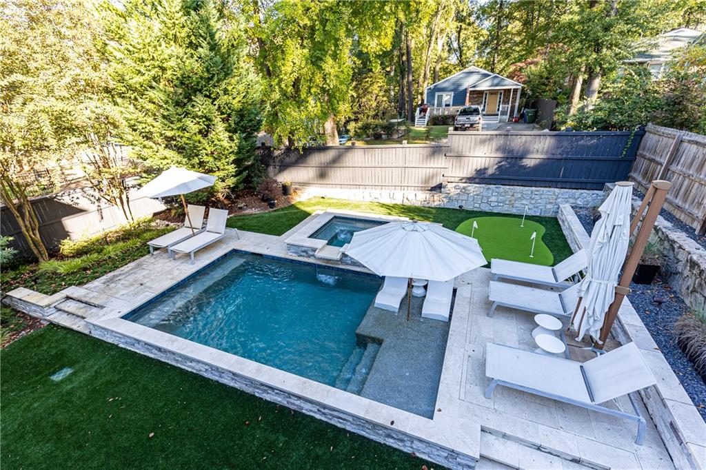 132 Springdale Drive NE