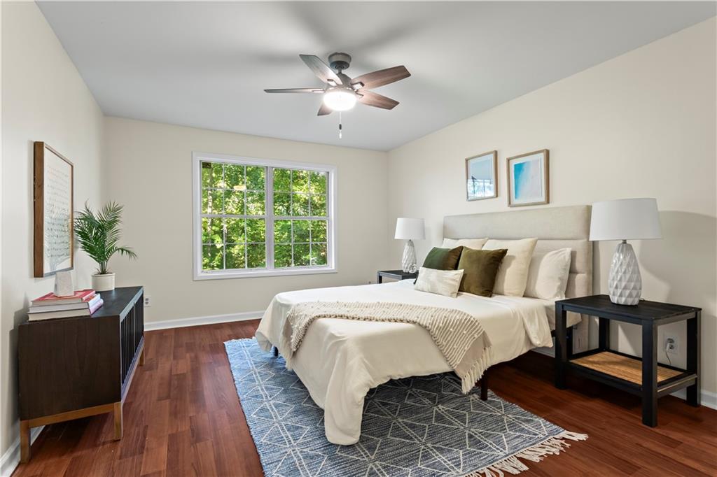 1498 Oakridge Court