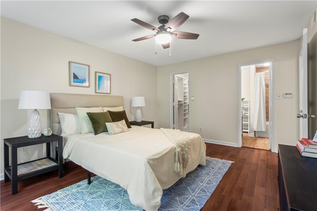 1498 Oakridge Court