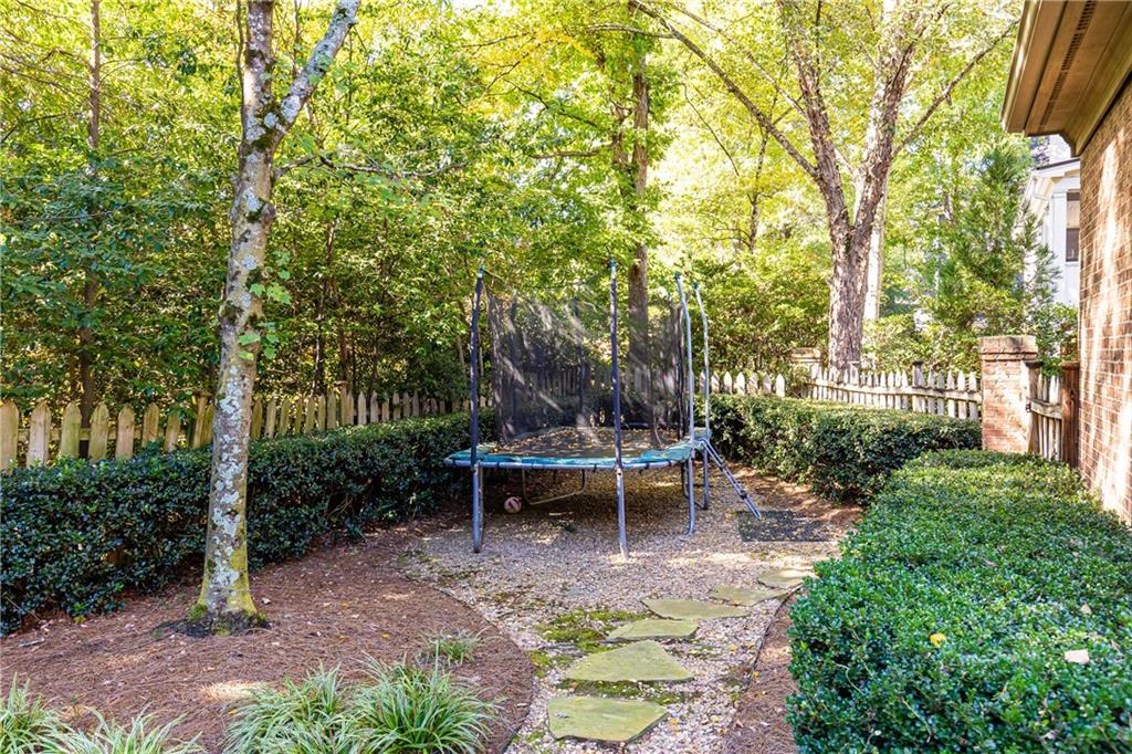 684 Collier Commons Circle NW