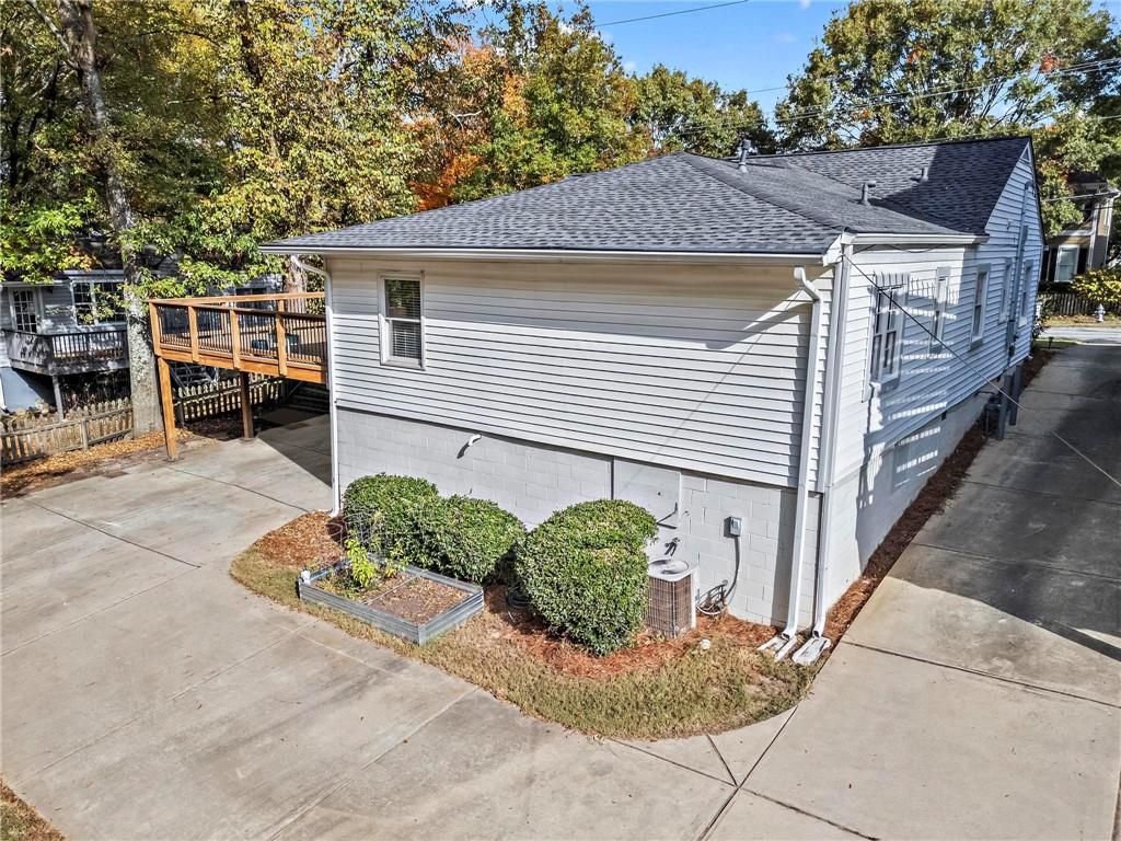 2154 La Dawn Lane NW