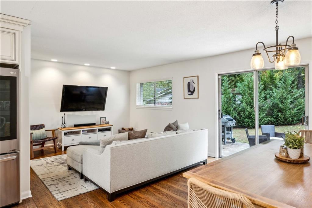 3952 Forrestal Drive