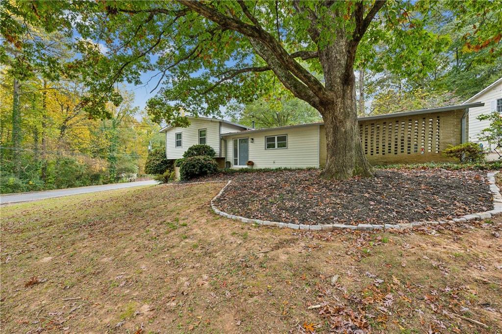 3952 Forrestal Drive