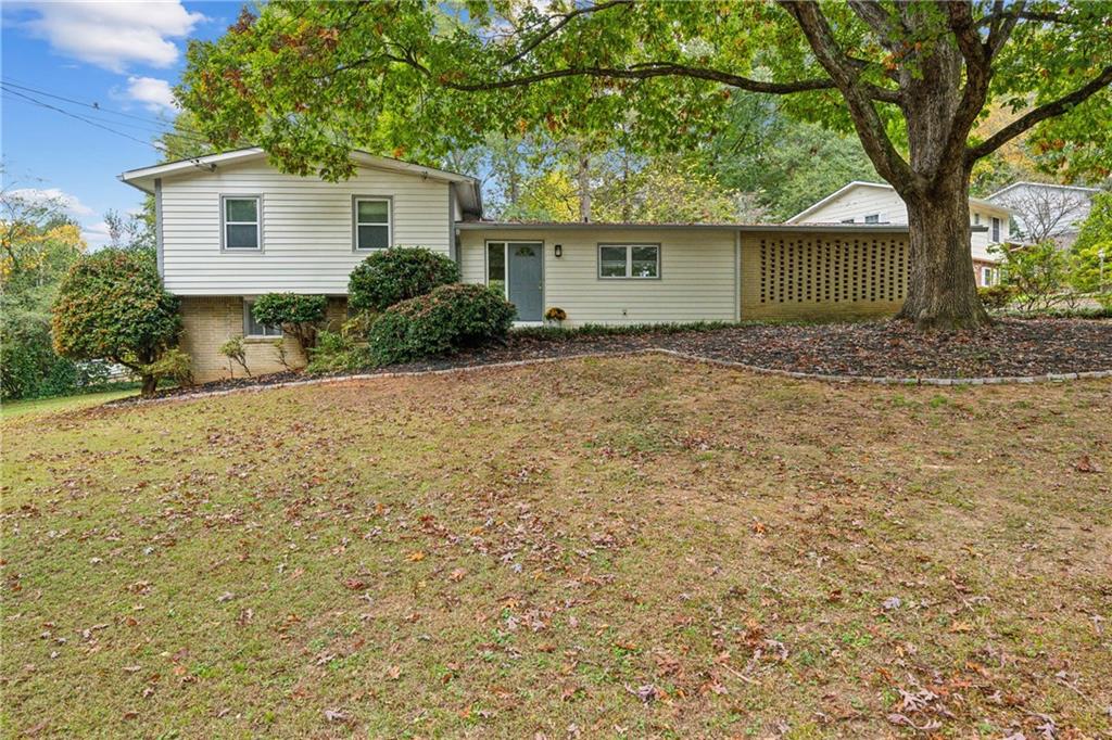 3952 Forrestal Drive