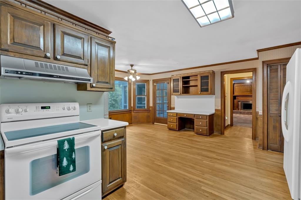 3331 Woodsfield Drive NE