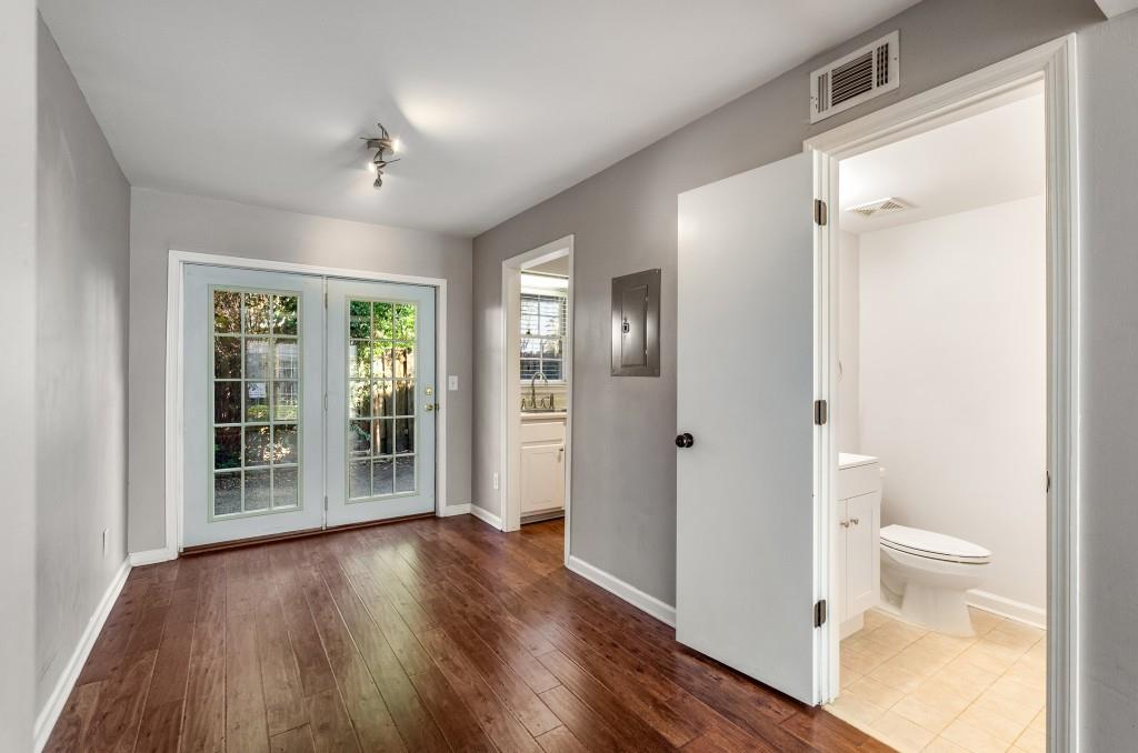 136 Peachtree Memorial Drive NW Unit GA4