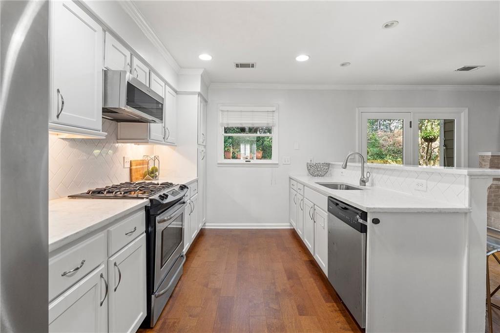 4582 Village Oaks Court