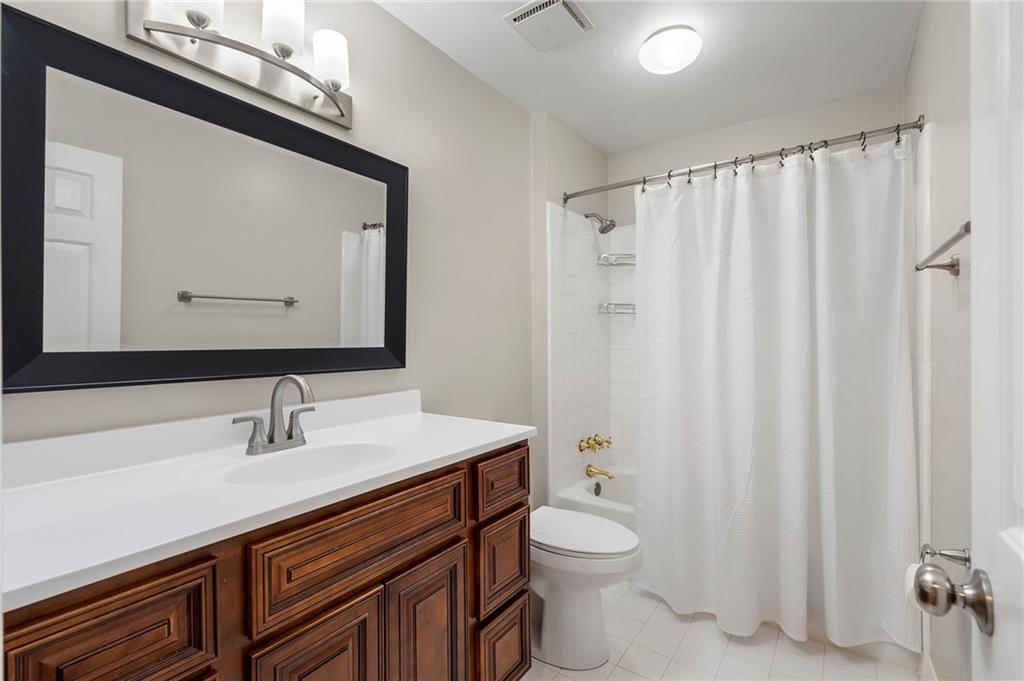 4582 Village Oaks Court