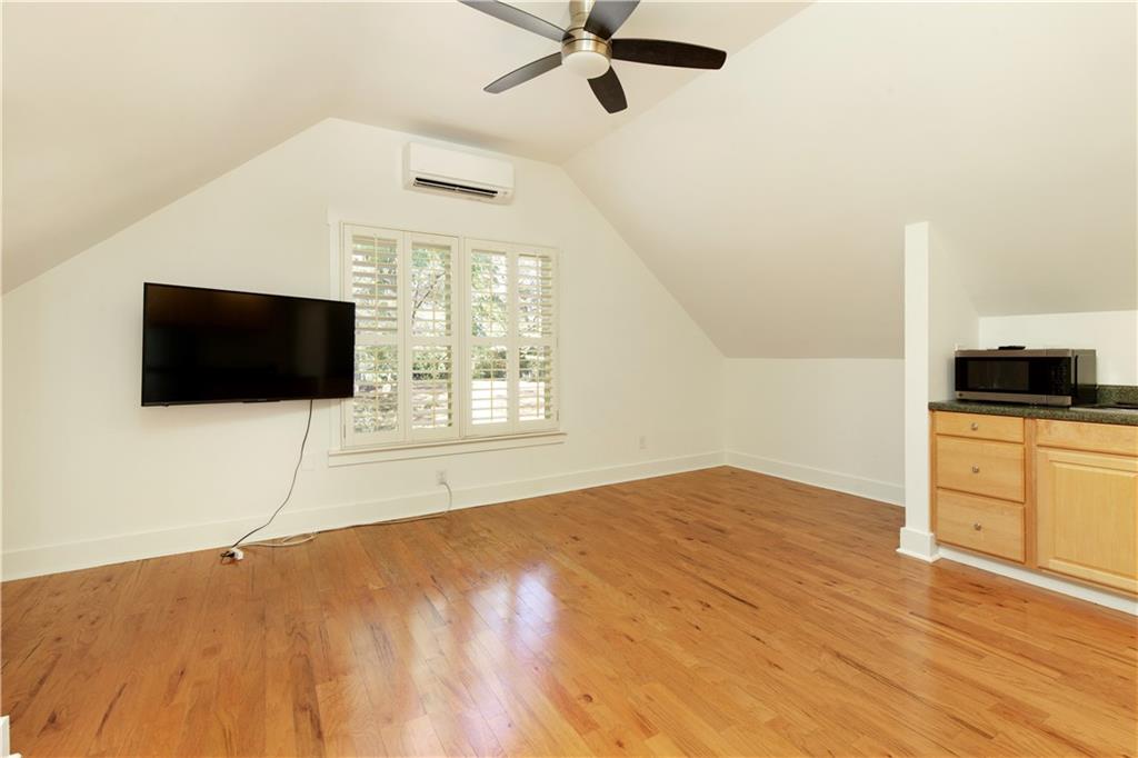 1236 Minhinette Drive