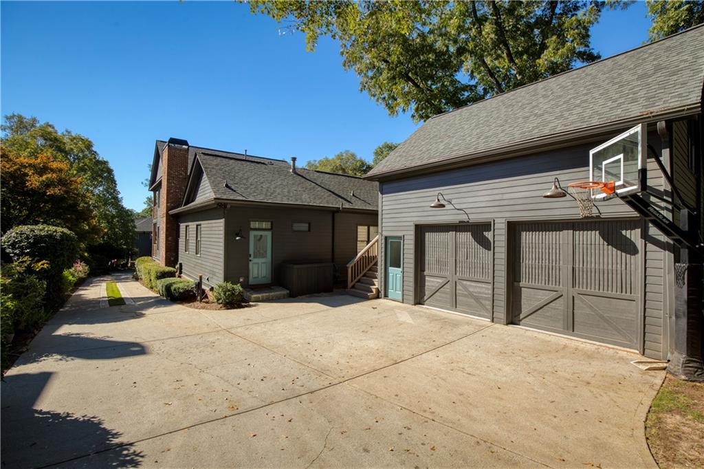 1236 Minhinette Drive
