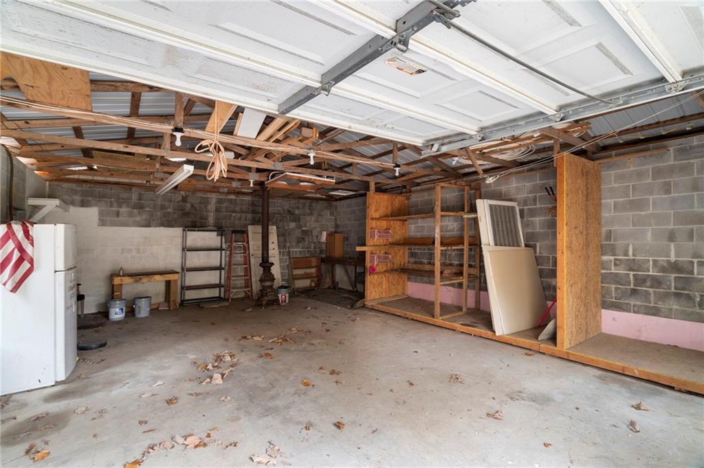 6053 Henderson Mountain Road