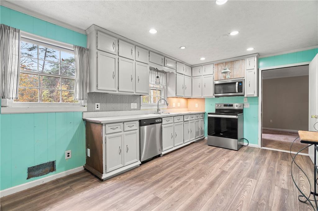 6053 Henderson Mountain Road
