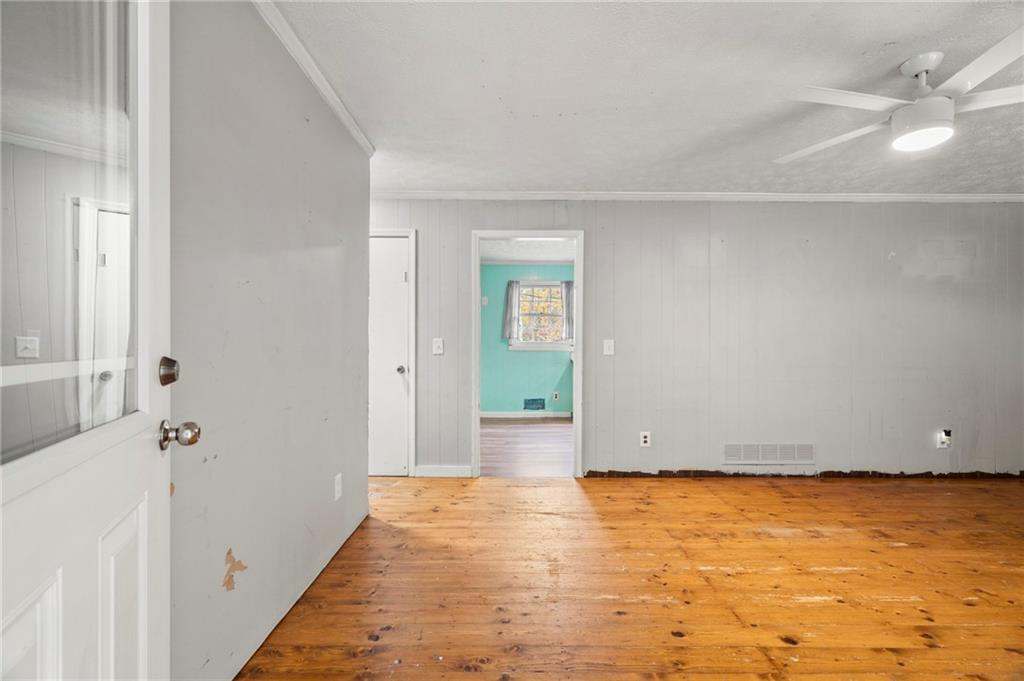 6053 Henderson Mountain Road