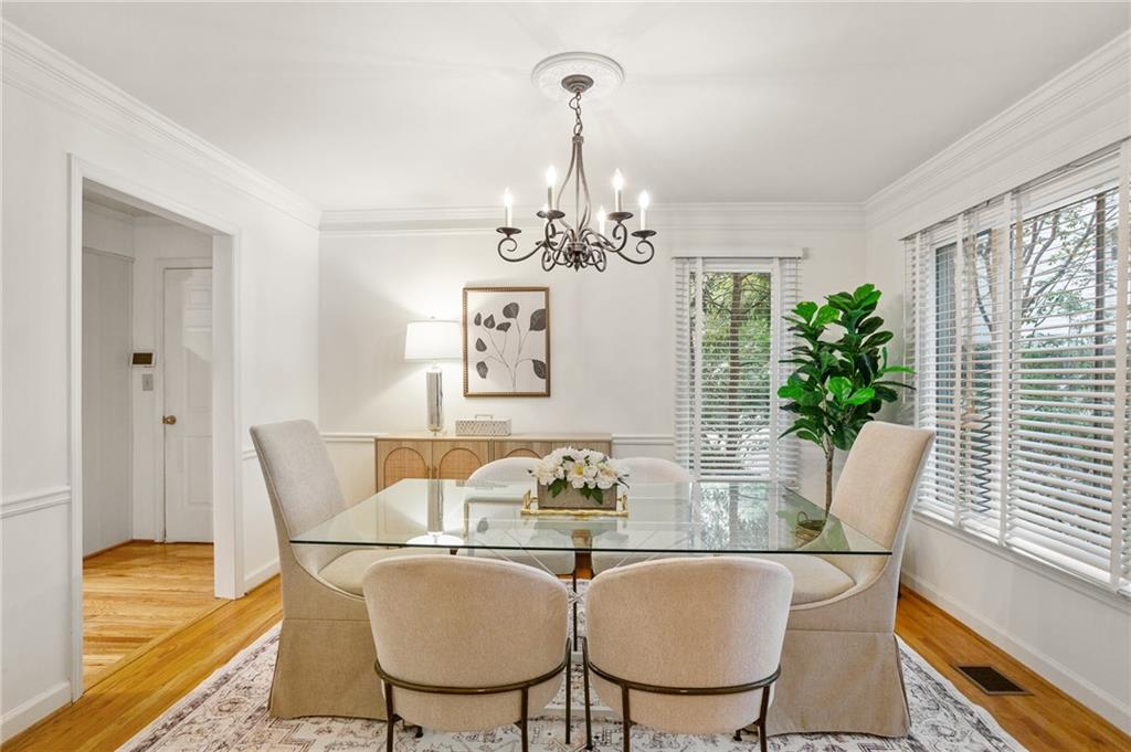 1005 Shady Valley Place NE