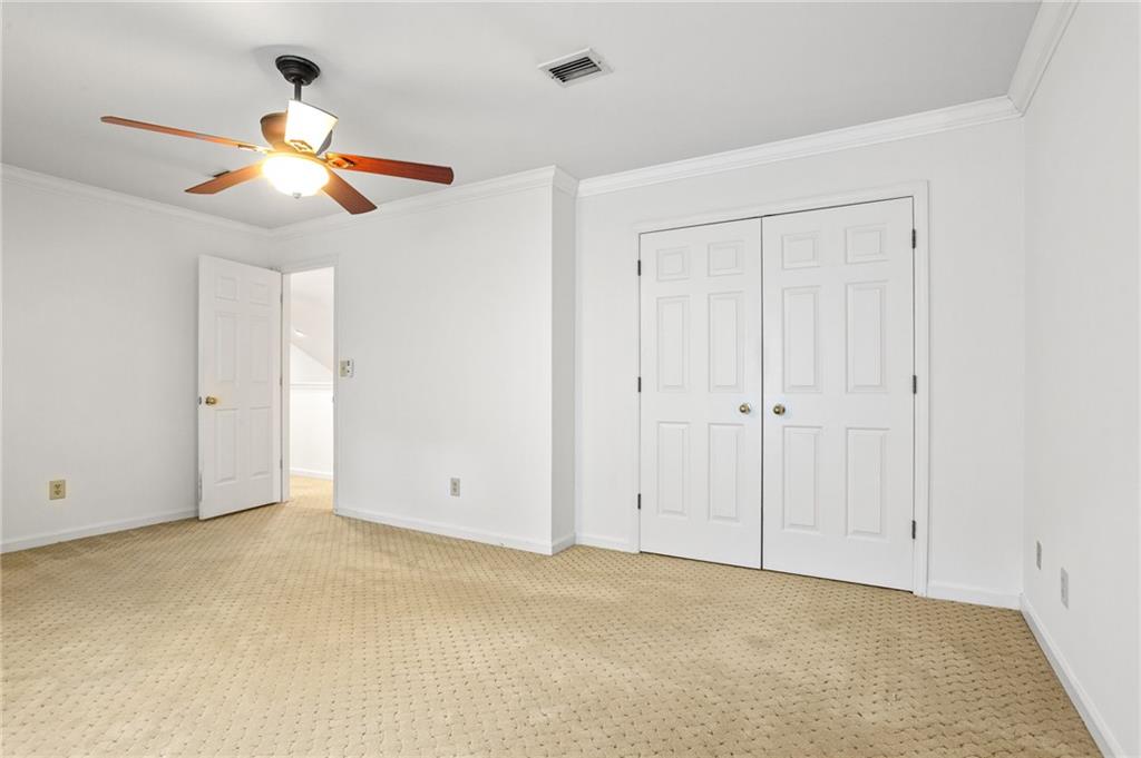 1005 Shady Valley Place NE