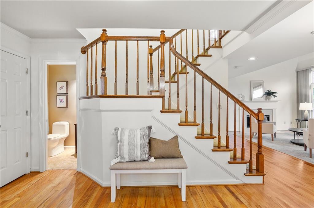 1005 Shady Valley Place NE