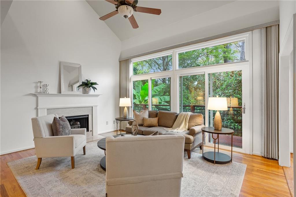 1005 Shady Valley Place NE