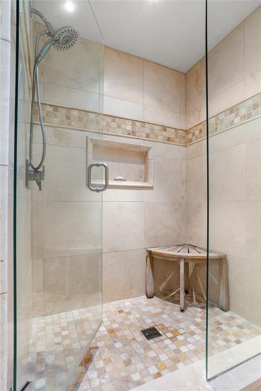 1005 Shady Valley Place NE