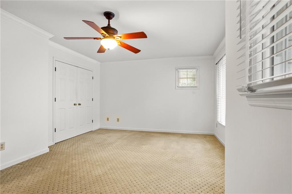 1005 Shady Valley Place NE