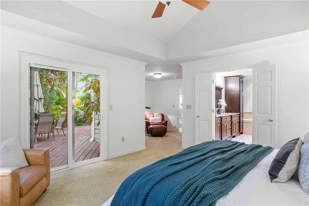 1005 Shady Valley Place NE