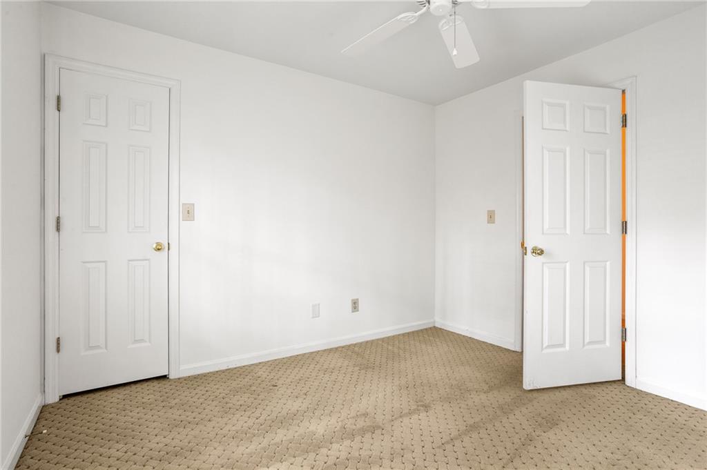 1005 Shady Valley Place NE