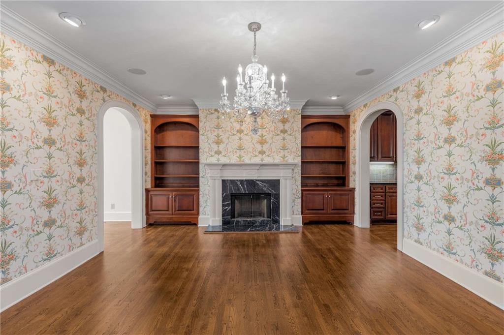 3685 Peachtree Road NE Unit 4