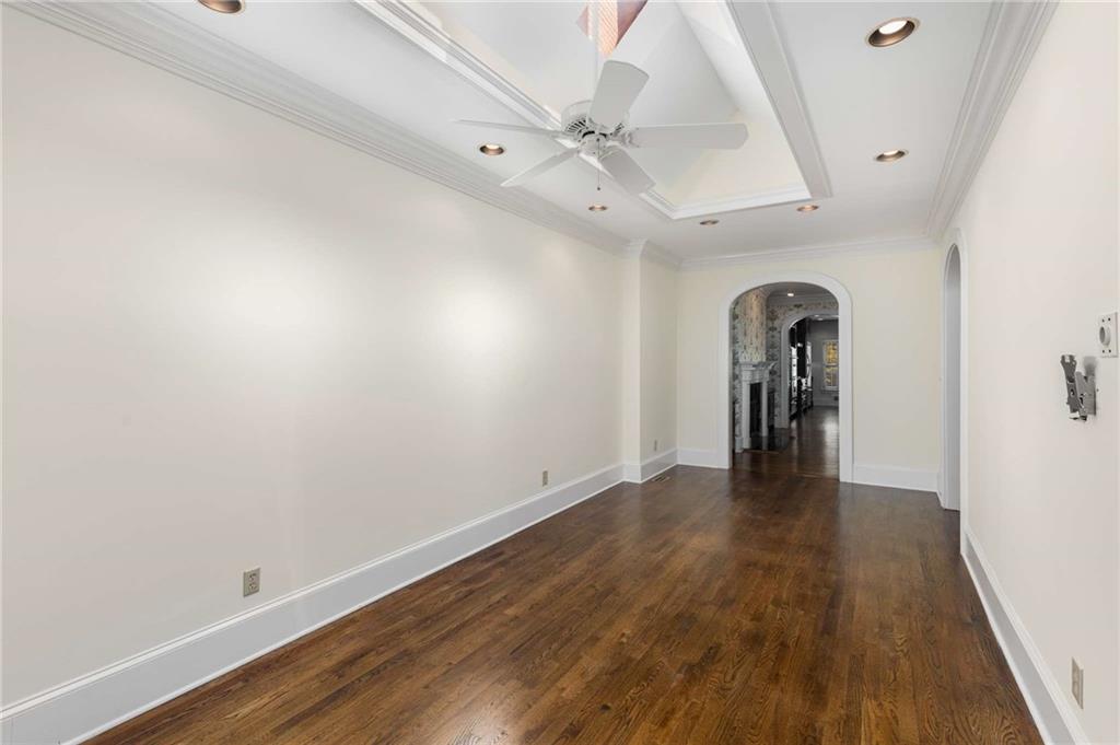 3685 Peachtree Road NE Unit 4