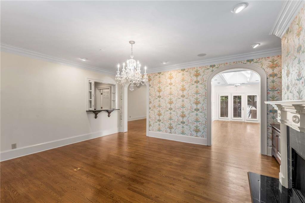 3685 Peachtree Road NE Unit 4