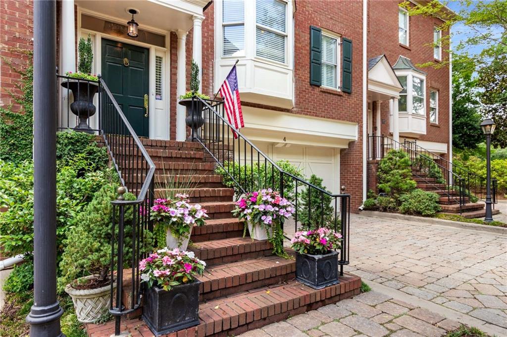 3685 Peachtree Road NE Unit 4