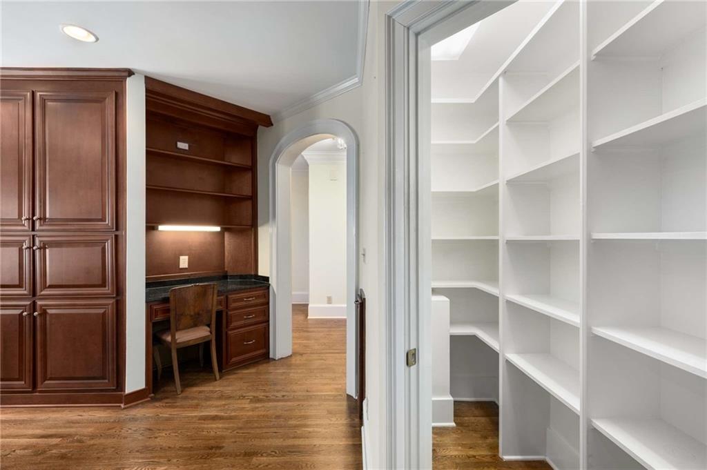 3685 Peachtree Road NE Unit 4
