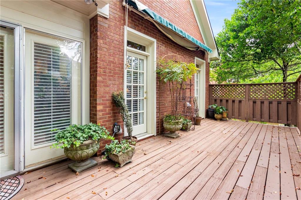 3685 Peachtree Road NE Unit 4