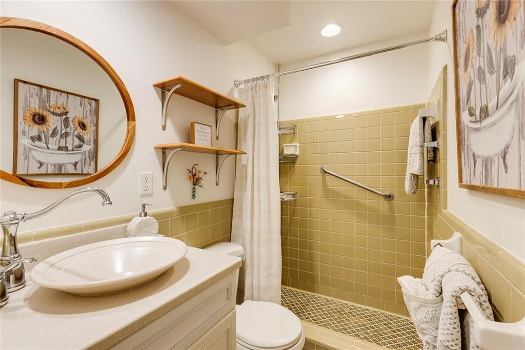 4869 Macbain Lane